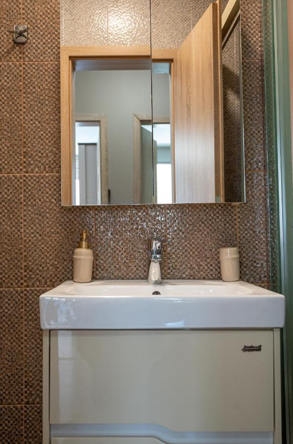 Elegant Spotless Apartment In Sofia Center Екстериор снимка